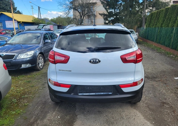 Kia Sportage cena 49900 przebieg: 179500, rok produkcji 2012 z Tarnów małe 379